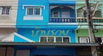 ทาวน์โฮม 3 ชั้นครึ่ง ซ.บุญศิริ 6/7 ถนนสุขุมวิท 27