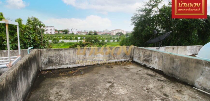 อาคารพาณิชย์ 2 ชั้นครึ่ง ซ.บางปลา12 ใกล้โรงเรียนสาธิตบางนา