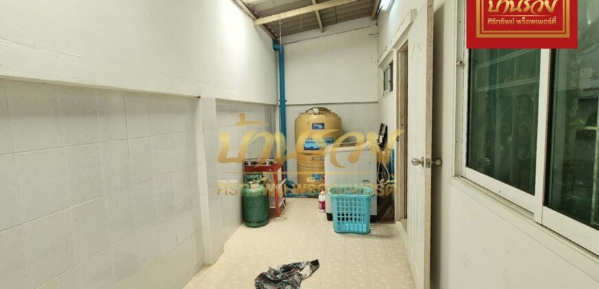 ทาวน์เฮ้าส์ 2 ชั้น หมู่บ้านทรัพย์รุ่งเรืองซิตี้ ใกล้ BTS เคหะ ติดถนนสุขุมวิท