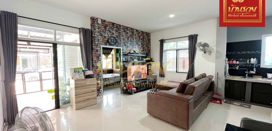 บ้านแฝด 1 ชั้น หมู่บ้าน กิตตินครการ์เด้นท์วิลล์ ซ.บางปลา 2 ใกล้วัดหลวงพ่อโตบางพลี พร้อมเข้าอยู่