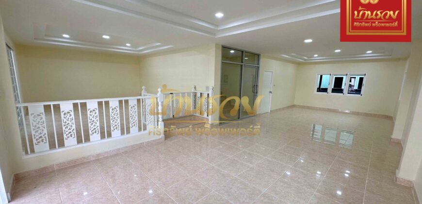 บ้านเดี่ยว 2 ชั้น #หลังมุม หมู่บ้าน เฟื่องฟ้า 9 เฟส 4 ซอยมังกร ใกล้จุดขึ้น – ลงทางด่วนกาญจนาภิเษก บ้านรีโนเวทใหม่ทั้งหลัง