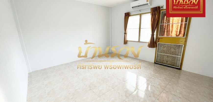 ทาวน์เฮ้าส์ 2 ชั้น หมู่บ้านเฟื่องฟ้า 11 เฟส 9 ซอยมังกร-เทพารักษ์ ใกล้จุดขึ้น-ลงทางด่วนกาญจนา