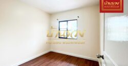 ทาวน์เฮ้าส์ 2 ชั้น หลังมุม หมู่บ้านพุทธชาด เฟส2 ติดหมู่บ้านพฤกษา 34 ถประชาอุทิศ 90 บ้านสวย สภาพดี พร้อมเข้าอยู่