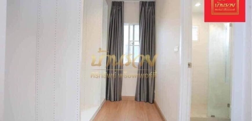 บ้านเดี่ยว 2 ชั้น หมู่บ้านเดอะแพลนท์ ศรีนครินทร์-หนามแดง ใกล้สี่แยกเทพารักษ์ และแหล่งอำนวยความสะดวก