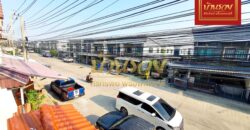 ห้องเช่า 2 ชั้น พร้อมส่งกิจการต่อ ห่างสถานีรถไฟฟ้า โรงเรียนนายเรือ เพียง 500 เมตร