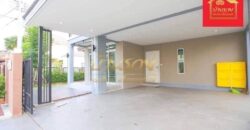 บ้านเดี่ยว 2 ชั้น หมู่บ้านเดอะแพลนท์ ศรีนครินทร์-หนามแดง ใกล้สี่แยกเทพารักษ์ และแหล่งอำนวยความสะดวก