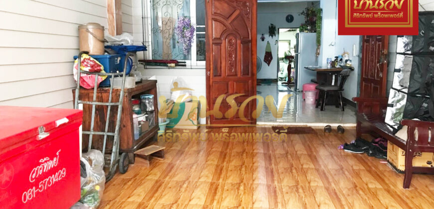 ทาวน์เฮ้าส์ 2 ชั้น หมู่บ้านพุฒสีวิลล่า 5 ถนนแพรกษา ใกล้ตลาดแพรกษา และโรบินสันสมุทรปราการ