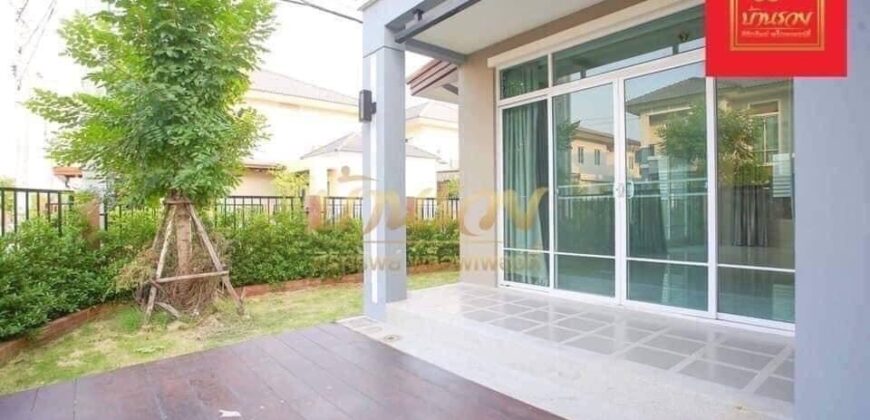 บ้านเดี่ยว 2 ชั้น หมู่บ้านเดอะแพลนท์ ศรีนครินทร์-หนามแดง ใกล้สี่แยกเทพารักษ์ และแหล่งอำนวยความสะดวก