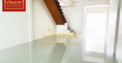 ทาวน์เฮ้าส์ 2 ชั้น หมู่บ้านวโรชา 7 บางพลี-บางบ่อ บ้านรีโนเวทใหม่ทั้งหลัง ใกล้นิคมบางพลี พร้อมเข้าอยู่