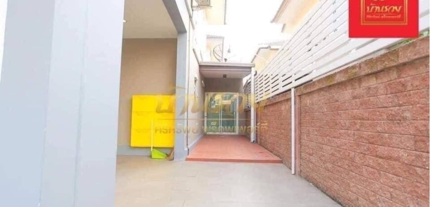 บ้านเดี่ยว 2 ชั้น หมู่บ้านเดอะแพลนท์ ศรีนครินทร์-หนามแดง ใกล้สี่แยกเทพารักษ์ และแหล่งอำนวยความสะดวก