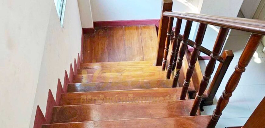 ทาวน์เฮ้าส์ 2 ชั้น หมู่บ้านสุริยา เพอร์เฟค หนามแดง-บางพลี ใกล้ห้างเมกา บางนา