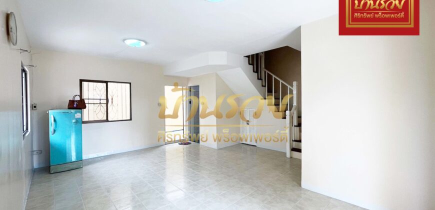 ทาวน์เฮ้าส์ 2 ชั้น หลังมุม หมู่บ้านพุทธชาด เฟส2 ติดหมู่บ้านพฤกษา 34 ถประชาอุทิศ 90 บ้านสวย สภาพดี พร้อมเข้าอยู่