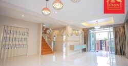 บ้านเดี่ยว 2 ชั้น หมู่บ้านเดอะแพลนท์ ศรีนครินทร์-หนามแดง ใกล้สี่แยกเทพารักษ์ และแหล่งอำนวยความสะดวก