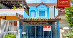 ทาวน์เฮ้าส์ 2 ชั้น หมู่บ้านสุขุมวิทวิลล่า ถนนสายลวด ใกล้รถไฟฟ้าสถานีสายลวด บ้านพร้อมเข้าอยู่