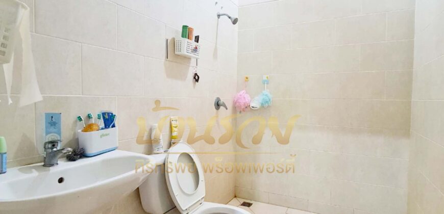 อาคารพาณิชย์ หมู่บ้าน ปัญฐิญา เเพรกษา ทำเลติดถนนเมนหมู่บ้าน ใกล้นิคมอุตสาหกรรมบางปู