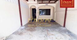 ทาวน์เฮ้าส์ 2 ชั้น หมู่บ้านสุขุมวิทวิลล่า ถนนสายลวด ใกล้รถไฟฟ้าสถานีสายลวด บ้านพร้อมเข้าอยู่