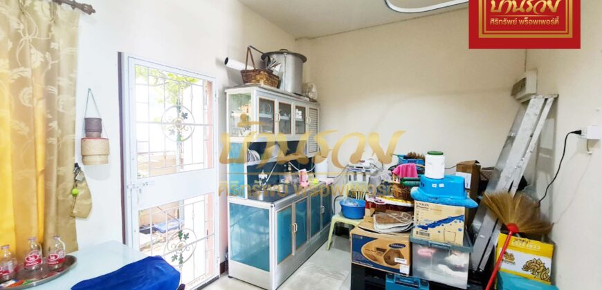 อาคารพาณิชย์ หมู่บ้าน ปัญฐิญา เเพรกษา ทำเลติดถนนเมนหมู่บ้าน ใกล้นิคมอุตสาหกรรมบางปู