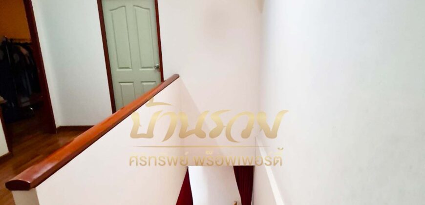 อาคารพาณิชย์ หมู่บ้าน ปัญฐิญา เเพรกษา ทำเลติดถนนเมนหมู่บ้าน ใกล้นิคมอุตสาหกรรมบางปู