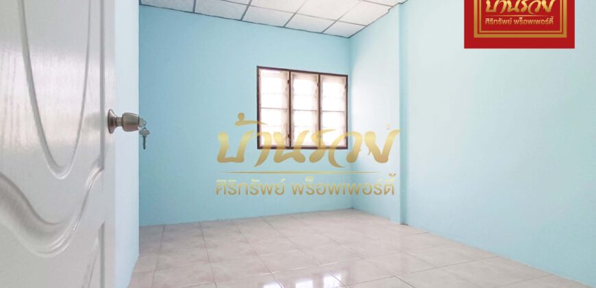 ทาวน์เฮ้าส์ 2 ชั้น หมู่บ้านสุขุมวิทวิลล่า ถนนสายลวด ใกล้รถไฟฟ้าสถานีสายลวด บ้านพร้อมเข้าอยู่