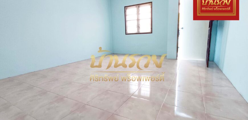 ทาวน์เฮ้าส์ 2 ชั้น หมู่บ้านสุขุมวิทวิลล่า ถนนสายลวด ใกล้รถไฟฟ้าสถานีสายลวด บ้านพร้อมเข้าอยู่