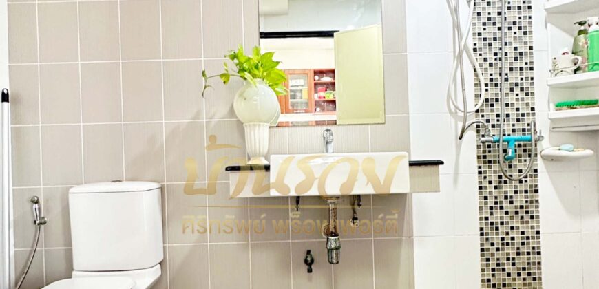 ทาวน์เฮ้าส์ 2 ชั้น *หลังมุม หมู่บ้าน นครทองลีฟวิ่ง ซอยเทศบาลบางปู 39 ใกล้นิคมอุตสาหกรรมบางปู