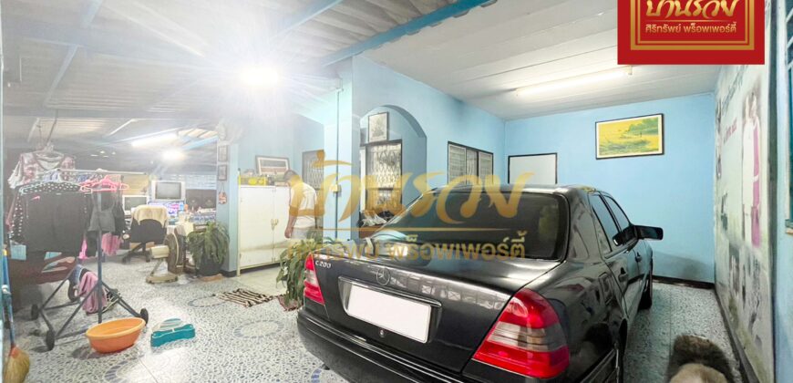 ทาวน์เฮ้าส์ 2 ชั้น หมู่บ้านภูมิใจนิเวศน์ 2 ถนนสุขสวัสดิ์ ใกล้ท่าเรือพระสมุทรเจดีย์