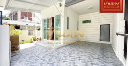 ทาวน์เฮ้าส์ 2 ชั้น *หลังมุม หมู่บ้าน นครทองลีฟวิ่ง ซอยเทศบาลบางปู 39 ใกล้นิคมอุตสาหกรรมบางปู