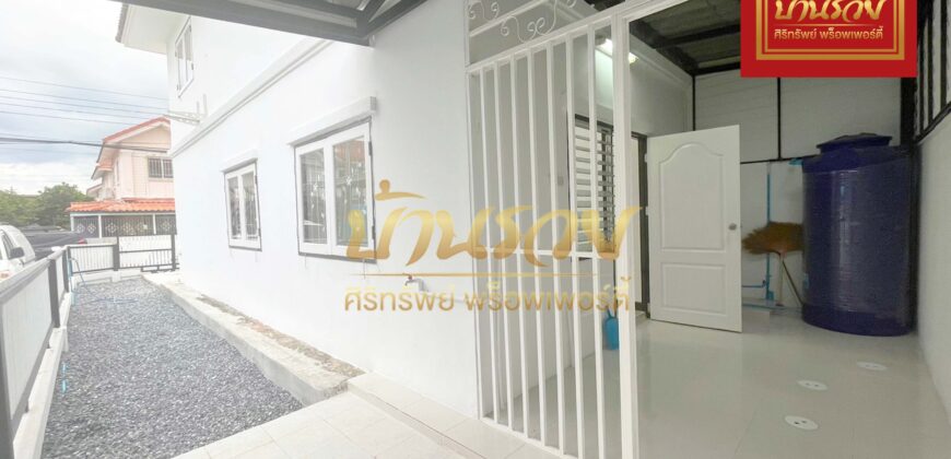 ทาวน์เฮ้าส์ 2 ชั้น *หลังมุม หมู่บ้านพฤกษา 34 (พนาลี) พระสมุทรเจดีย์ บ้านรีโนเวทใหม่ทั้งหลังพร้อมเข้าอยู่