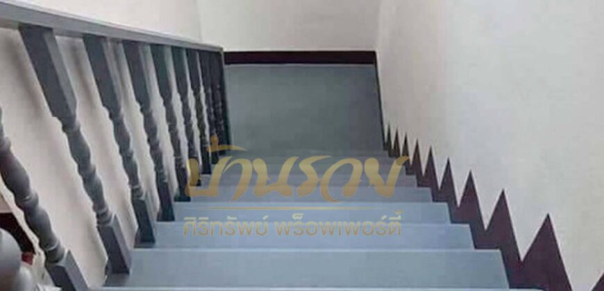 ทาวน์เฮ้าส์ 2 ชั้น *หลังมุม หมู่บ้านภูมิใจนิเวศน์ 2 พระสมุทรเจดีย์ พร้อมเข้าอยู่