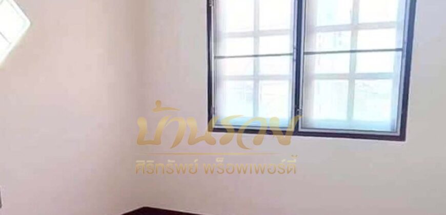 ทาวน์เฮ้าส์ 2 ชั้น *หลังมุม หมู่บ้านภูมิใจนิเวศน์ 2 พระสมุทรเจดีย์ พร้อมเข้าอยู่