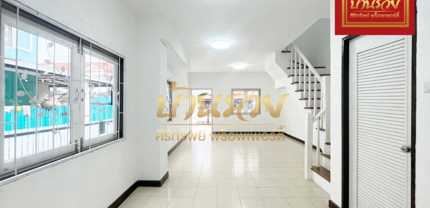 ทาวน์เฮ้าส์ 2 ชั้น *หลังมุม หมู่บ้านพฤกษา 34 (พนาลี) พระสมุทรเจดีย์ บ้านรีโนเวทใหม่ทั้งหลังพร้อมเข้าอยู่