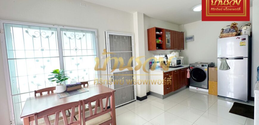 ทาวน์เฮ้าส์ 2 ชั้น *หลังมุม หมู่บ้าน นครทองลีฟวิ่ง ซอยเทศบาลบางปู 39 ใกล้นิคมอุตสาหกรรมบางปู