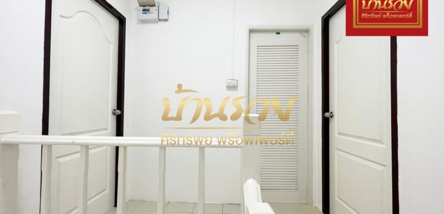 ทาวน์เฮ้าส์ 2 ชั้น *หลังมุม หมู่บ้านพฤกษา 34 (พนาลี) พระสมุทรเจดีย์ บ้านรีโนเวทใหม่ทั้งหลังพร้อมเข้าอยู่