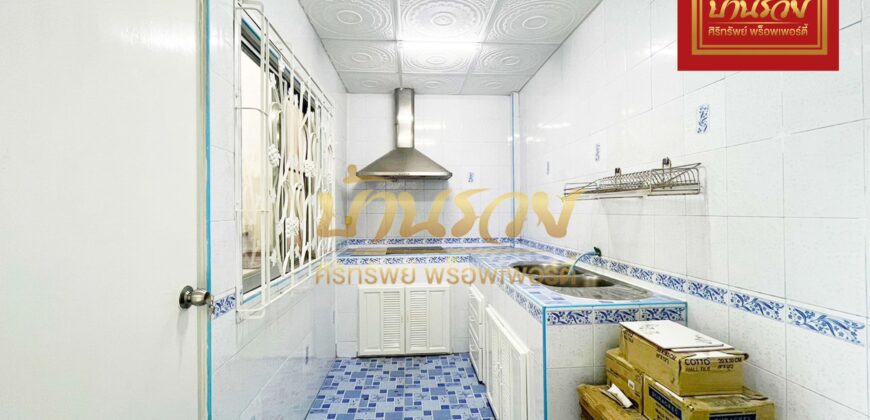 ทาวน์เฮ้าส์ 2 ชั้น *หลังมุม หมู่บ้านภูมิใจนิเวศน์ 3 โครงการ 2 บ้านรีโนเวทใหม่มีเนื้อที่ พร้อมเข้าอยู่