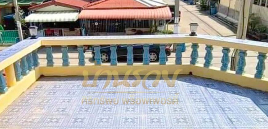 ทาวน์เฮ้าส์ 2 ชั้น *หลังมุม หมู่บ้านภูมิใจนิเวศน์ 2 พระสมุทรเจดีย์ พร้อมเข้าอยู่