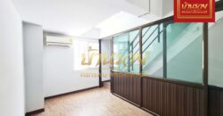 อาคารพาณิชย์ 3 ชั้นครึ่ง โครงการ เจบิช สุขุมวิท-เเพรกษา ใกล้โรงเรียนสารสาสน์สมุทรปราการ พร้อมเข้าอยู่