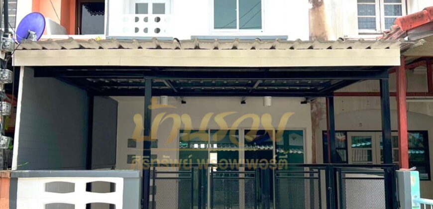 ทาวน์เฮ้าส์ 2 ชั้น หมู่บ้านวิวัฒน์โฮม ซอยเทศบาลบางปู 40 ทำเลดีใกล้รถไฟฟ้าสถานีแพรกษา รีโนเวทใหม่พร้อมเข้าอยู่