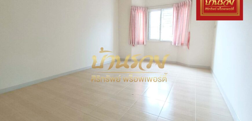 ทาวน์เฮ้าส์ 2 ชั้น *หลังมุม หมู่บ้าน พิศาล บางกระดี่ โครงการ 2 ใกล้ถนนพระราม 2