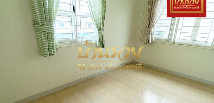 ทาวน์เฮ้าส์ 2 ชั้น *หลังมุม หมู่บ้าน พิศาล บางกระดี่ โครงการ 2 ใกล้ถนนพระราม 2