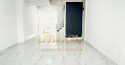 ทาวน์เฮ้าส์ 2 ชั้น หมู่บ้านวิวัฒน์โฮม ซอยเทศบาลบางปู 40 ทำเลดีใกล้รถไฟฟ้าสถานีแพรกษา รีโนเวทใหม่พร้อมเข้าอยู่