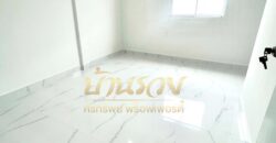 ทาวน์เฮ้าส์ 2 ชั้น หมู่บ้านวิวัฒน์โฮม ซอยเทศบาลบางปู 40 ทำเลดีใกล้รถไฟฟ้าสถานีแพรกษา รีโนเวทใหม่พร้อมเข้าอยู่