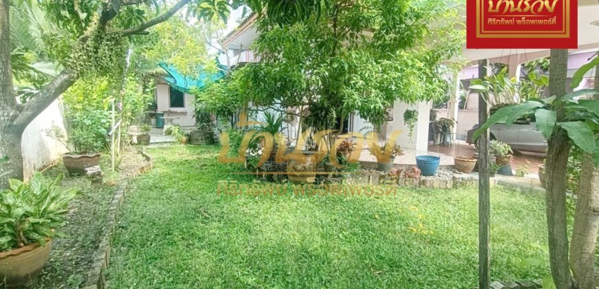 บ้านเดี่ยว 2 ชั้น หมู่บ้าน สิรินดา บางกระดี่ 34 ใกล้ถนนพระราม 2 และใกล้ทางด่วนเฉลิมมหานคร