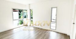 บ้านเดี่ยว 2 ชั้น หมู่บ้านไอริส ออคิด พาร์ค ใกล้โลตัส ศรีนครินทร์ รีโนเวทใหม่ทั้งหลัง พร้อมเข้าอยู่