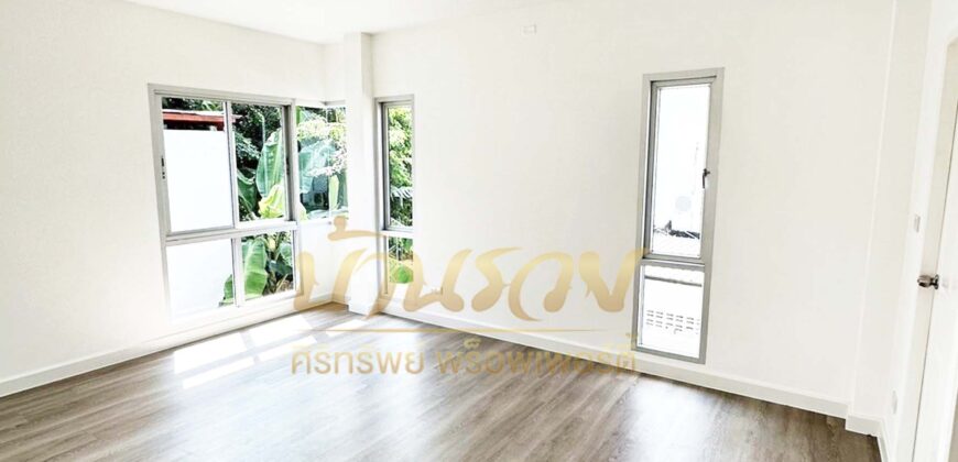 บ้านเดี่ยว 2 ชั้น หมู่บ้านไอริส ออคิด พาร์ค ใกล้โลตัส ศรีนครินทร์ รีโนเวทใหม่ทั้งหลัง พร้อมเข้าอยู่