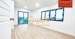 บ้านเดี่ยว 2 ชั้น หมู่บ้านกฤษดาซิตี้ เลค แอนด์พาร์ค เทพารักษ์ กม.16 ใกล้รพ.จุฬารัตน์ 3 รีโนเวทใหม่พร้อมเข้าอยู่