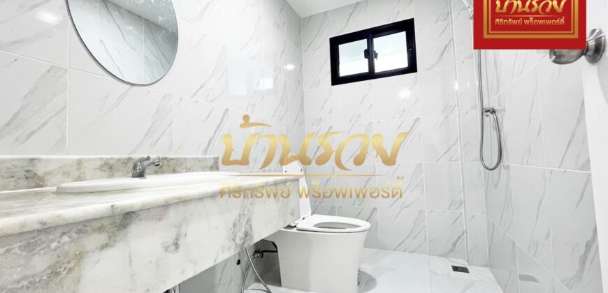 บ้านเดี่ยว 2 ชั้น หมู่บ้านกฤษดาซิตี้ เลค แอนด์พาร์ค เทพารักษ์ กม.16 ใกล้รพ.จุฬารัตน์ 3 รีโนเวทใหม่พร้อมเข้าอยู่