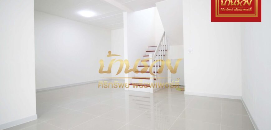 ทาวน์เฮ้าส์ 2 ชั้น *หลังริม หมู่บ้านพิศาล เทียนทะเล 20 โครงการ 1 ใกล้ถนนพระราม 2 พร้อมเข้าอยู่