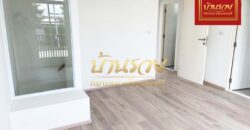 ทาวน์โฮม 2 ชั้น *หลังมุม หมู่บ้านอินดี้ แพรกษา – ศรีนครินทร์ ใกล้รถไฟฟ้าสายสีเขียวสถานีแพรกษา พร้อมเข้าอยู่