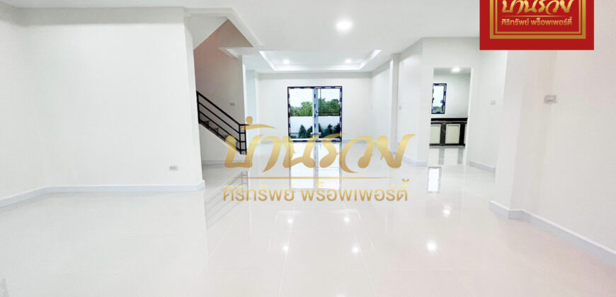 บ้านเดี่ยว 2 ชั้น หมู่บ้านกฤษดาซิตี้ เลค แอนด์พาร์ค เทพารักษ์ กม.16 ใกล้รพ.จุฬารัตน์ 3 รีโนเวทใหม่พร้อมเข้าอยู่