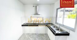 บ้านเดี่ยว 2 ชั้น หมู่บ้านไอริส ออคิด พาร์ค ใกล้โลตัส ศรีนครินทร์ รีโนเวทใหม่ทั้งหลัง พร้อมเข้าอยู่